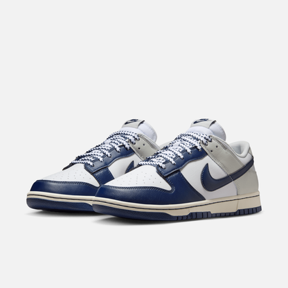 Nike Dunk Low New York Yankees
