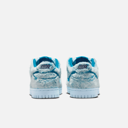 Nike Big Kids' Dunk Low Abominable Snowman (GS)