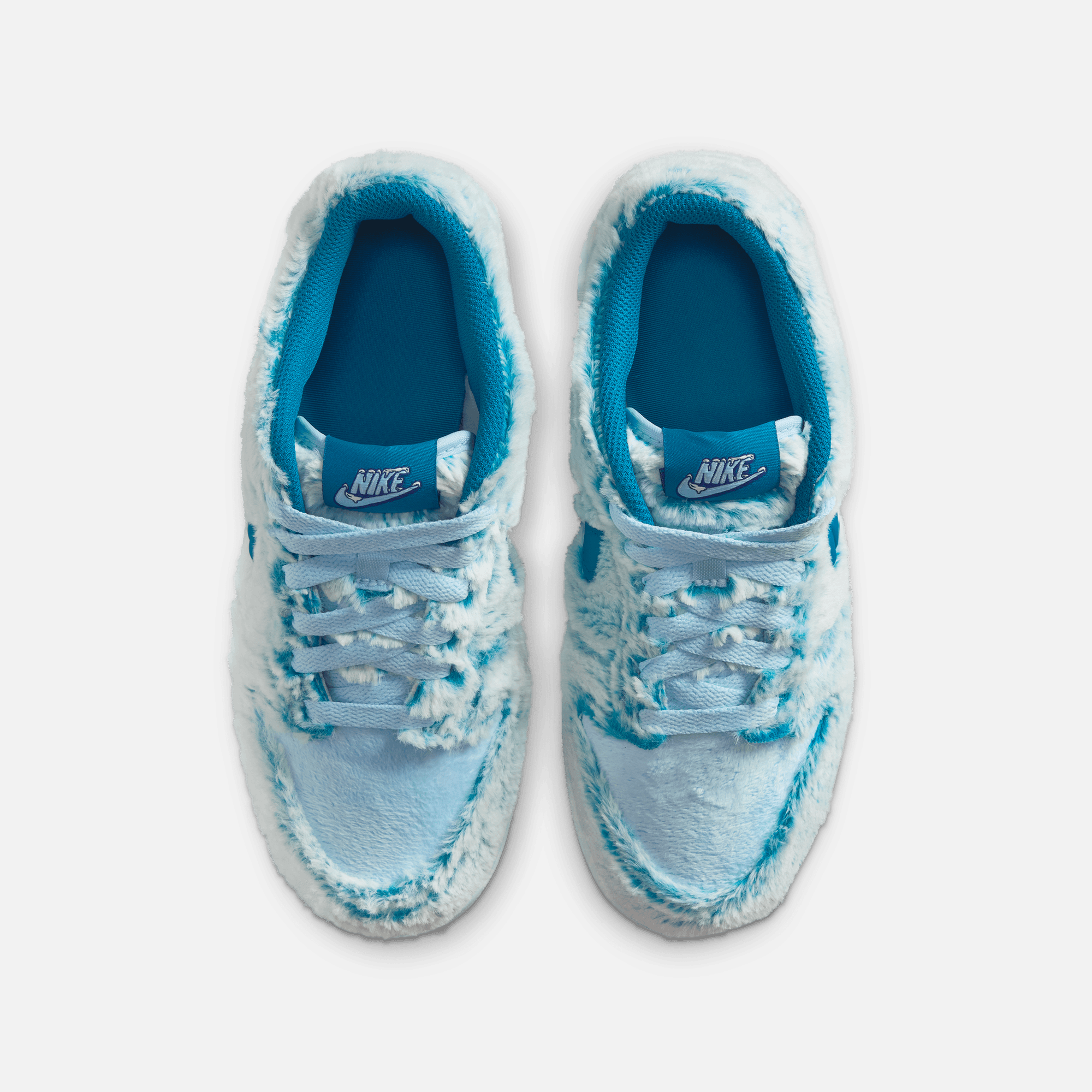 Nike Big Kids' Dunk Low Abominable Snowman (GS)