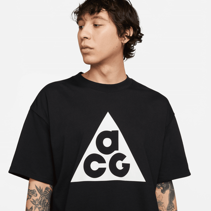 Nike ACG Men's Black Short-Sleeve T-Shirt