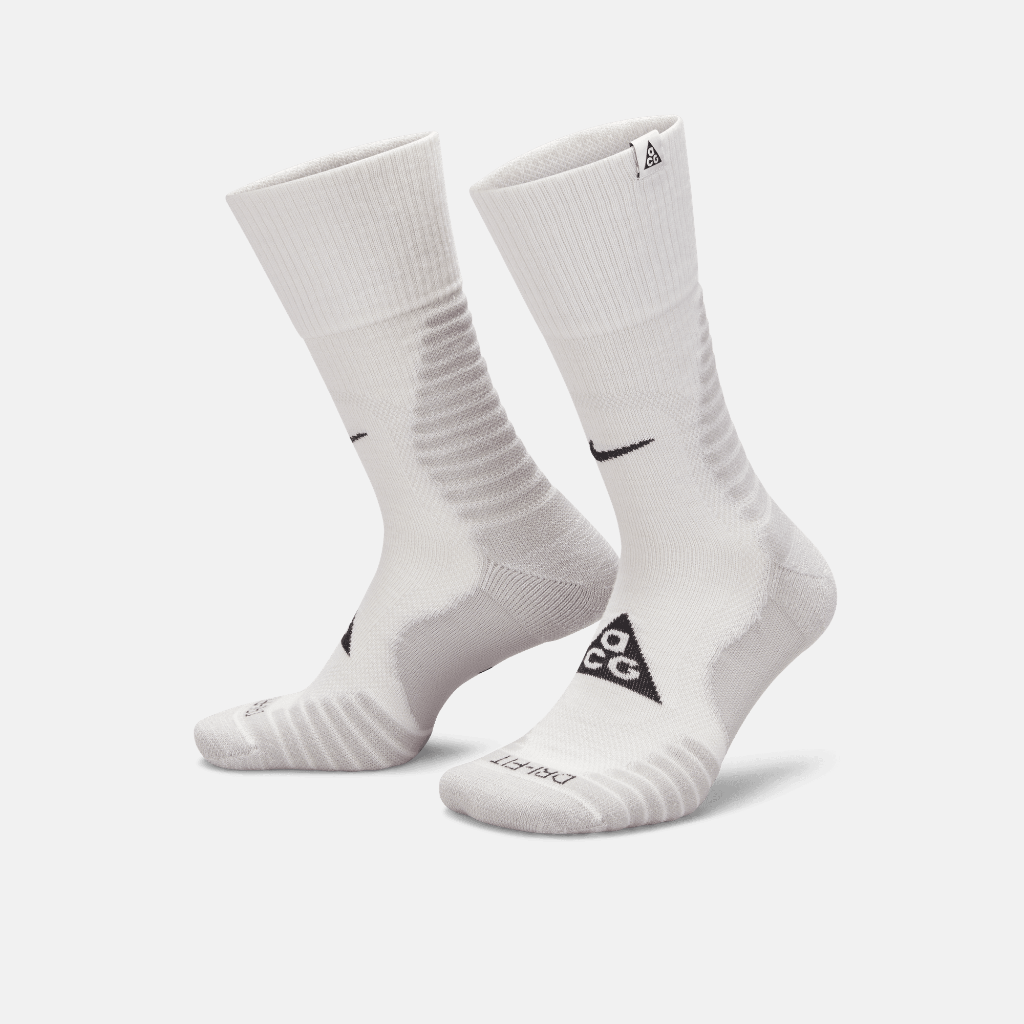 Nike ACG Summit White Outdoor Cushioned Crew Sock