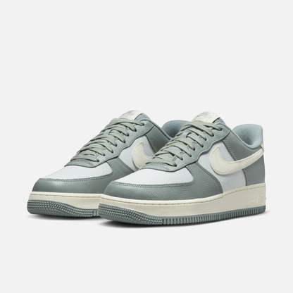 Nike Air Force 1 Low LX Mica Green