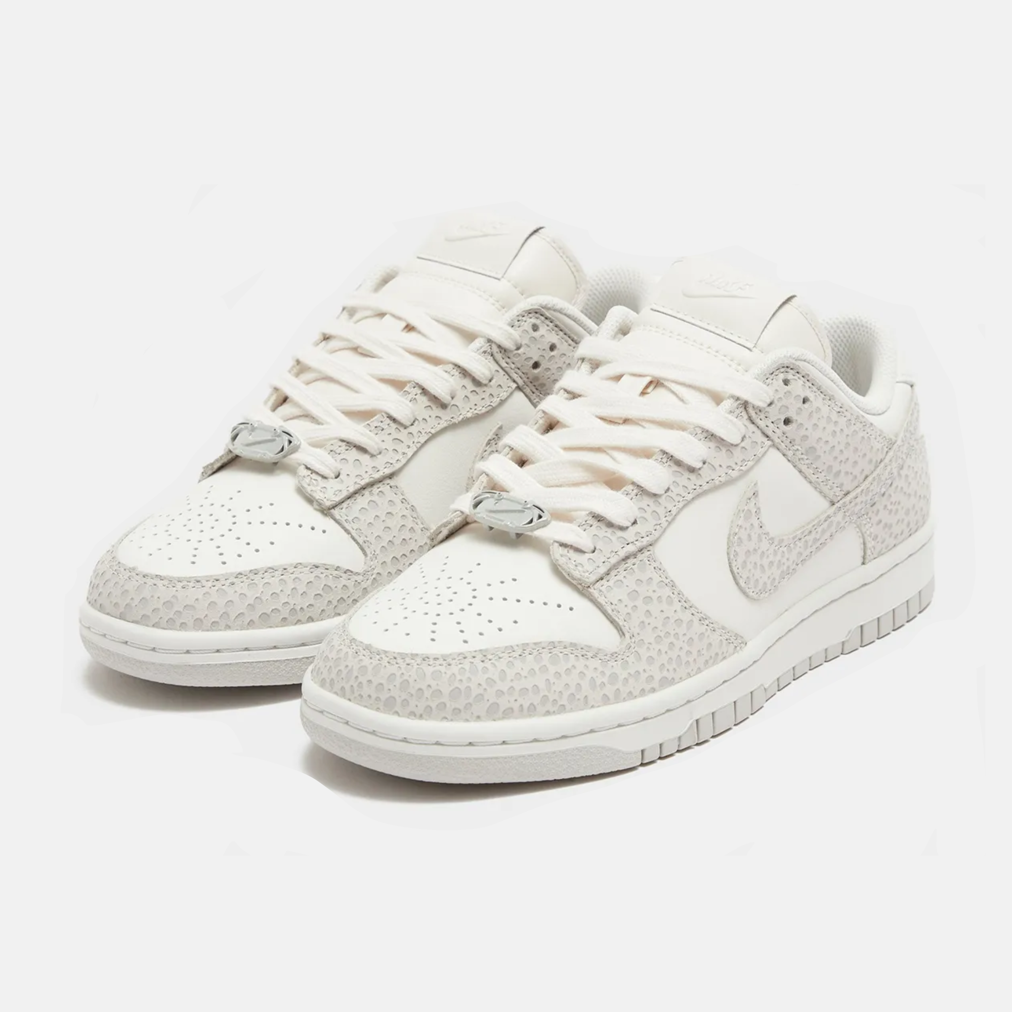 Nike Women s Dunk Low Safari Phantom 6