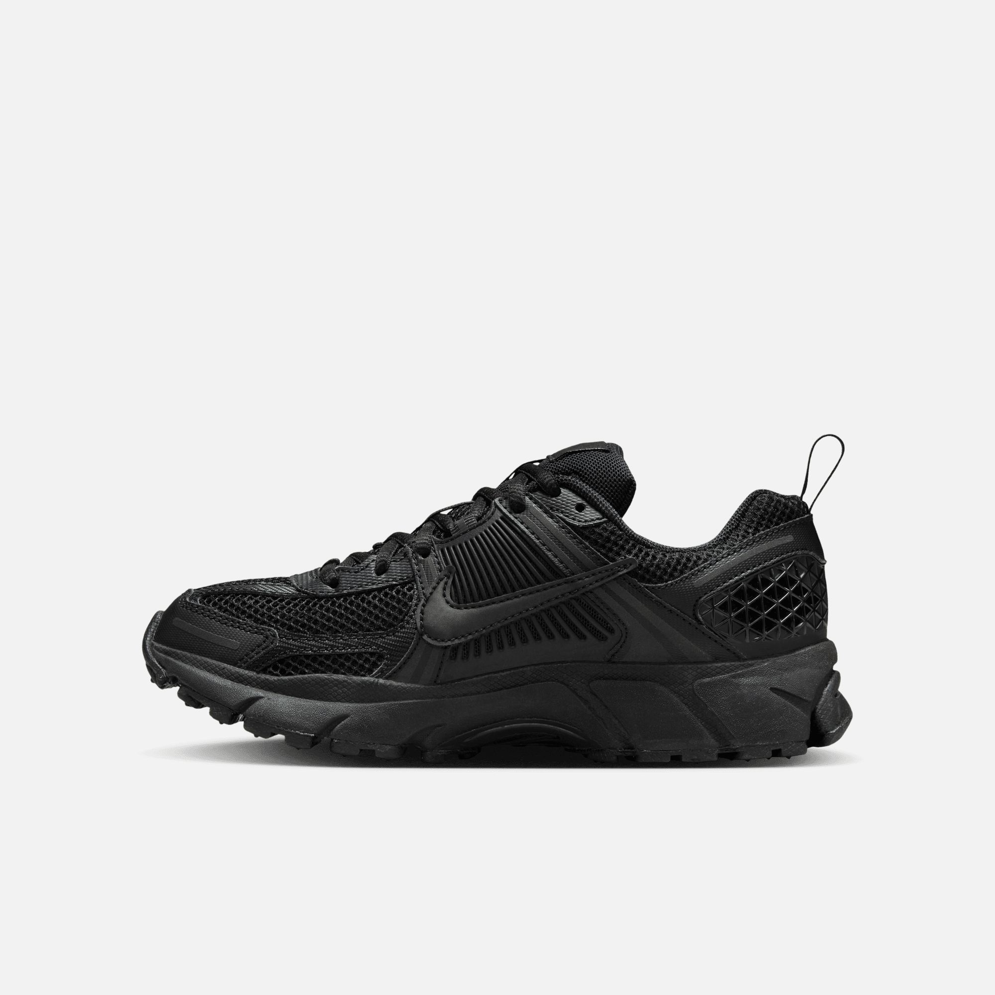 Nike Big Kids' Vomero 5 Reflective Accents Black (GS)