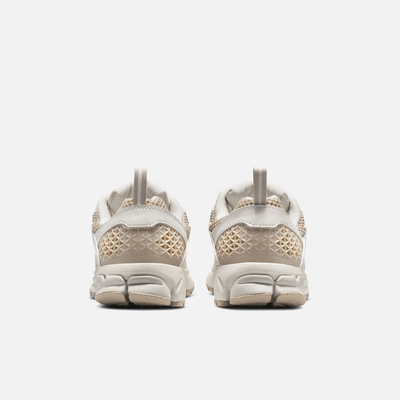 Nike Big Kids' Vomero 5 Phantom Cream Reflective Accents (GS)