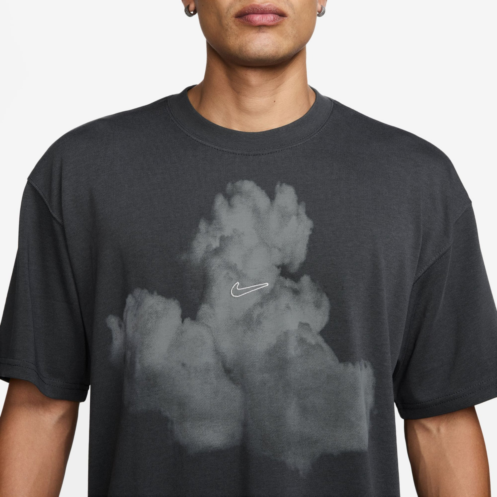 Nike Sportswear Anthracite Max90 T-Shirt – Puffer Reds Nike Sportswear Anthracite Max90 T-Shirt – Puffer Reds