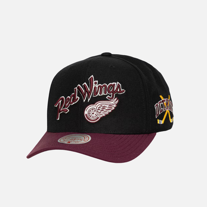 Mitchell & Ness x Just Don Wave Script Detroit Red Wings Pro Strapback Hat