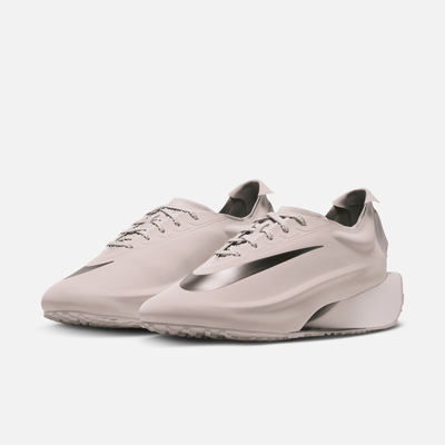 Nike Women's First Sight Cream Noir