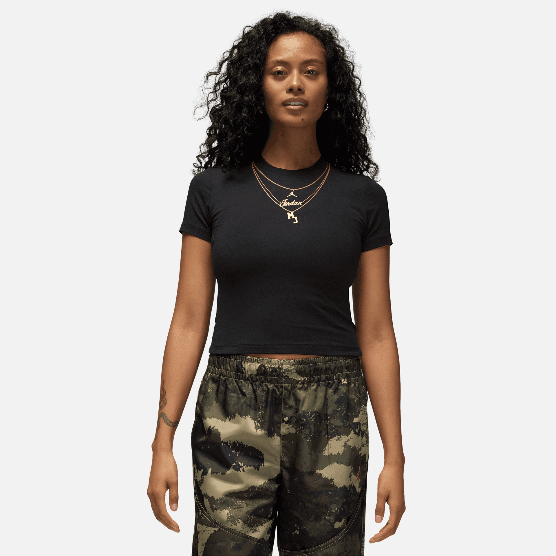 Air Jordan Women's Flight Necklace GFX Black T-Shirt – Puffer Reds