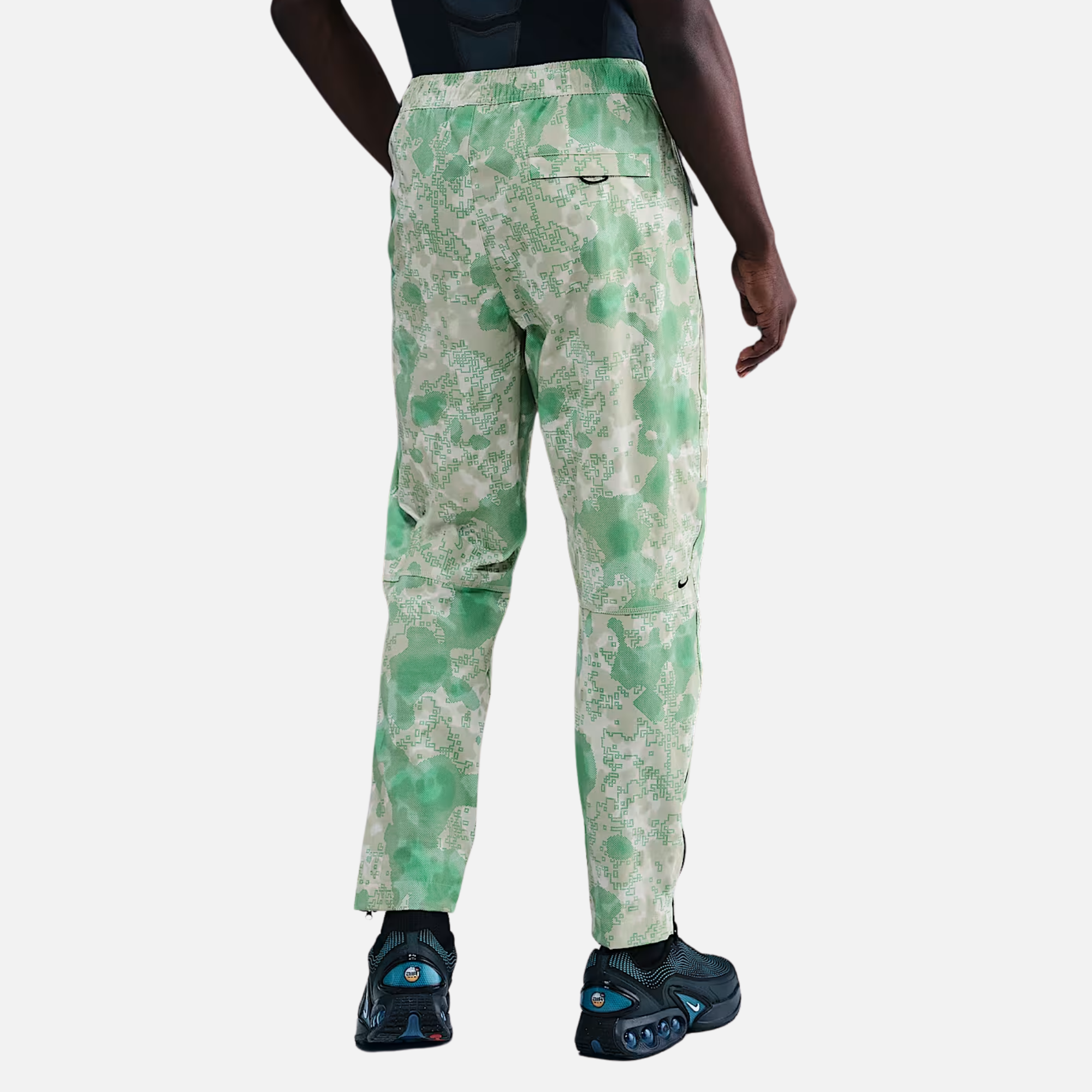 nike dri fit camo pants