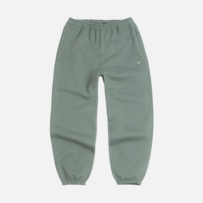 Nike Solo Swoosh Cuffed Green Pants