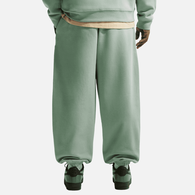 Nike Solo Swoosh Cuffed Green Pants