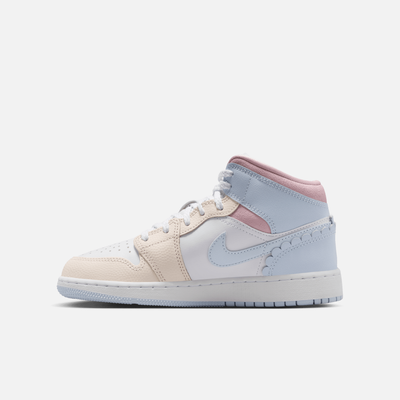 Air Jordan Big Kids' 1 Mid SE Love Is In The Air (GS)