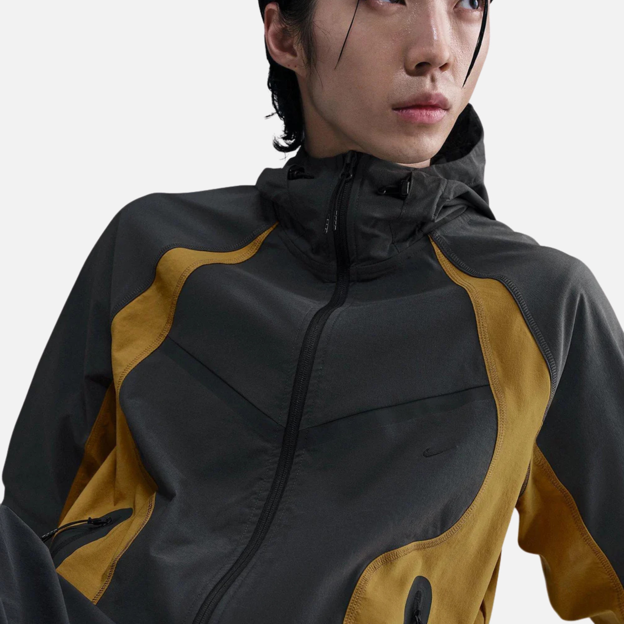 nike windrunner loose fit