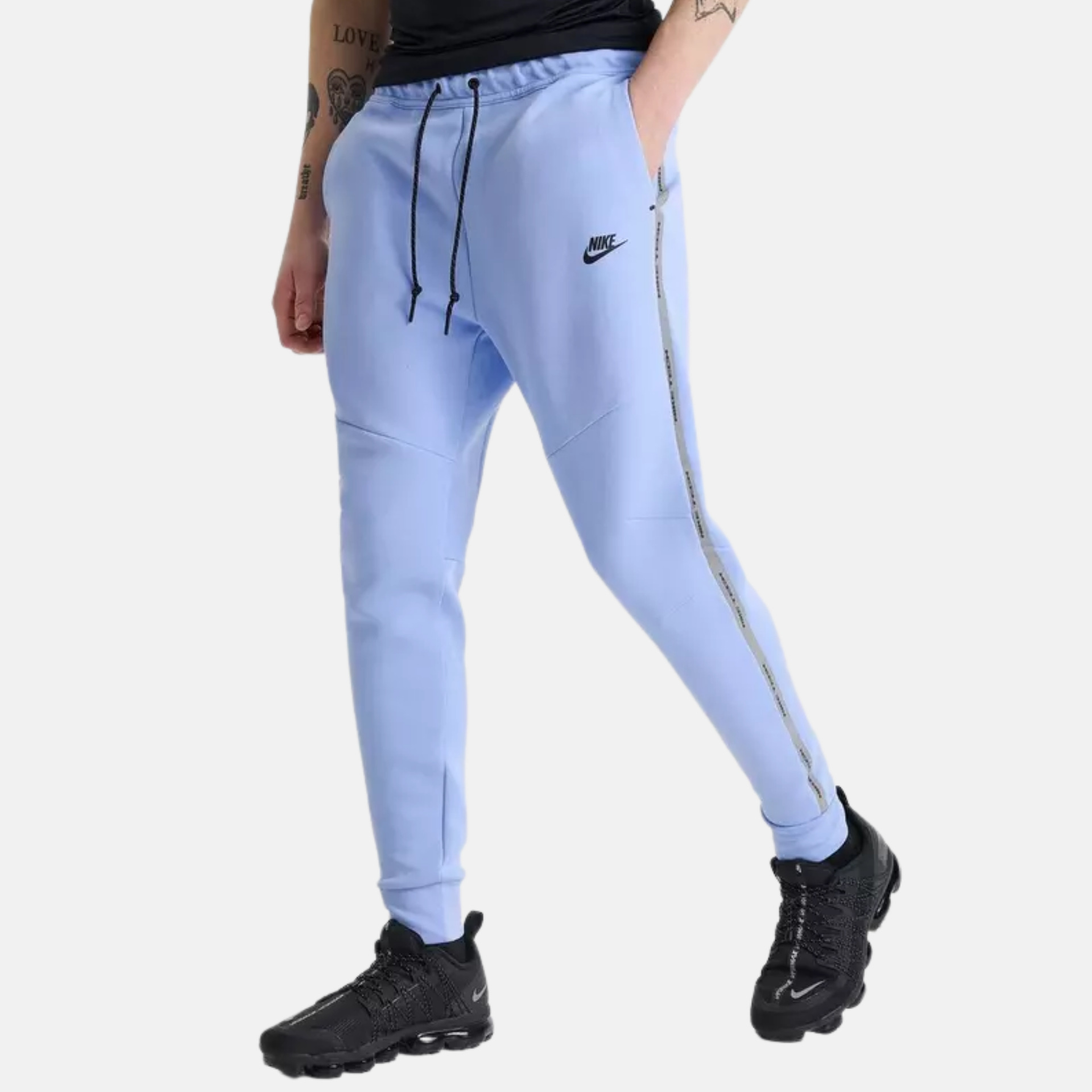 Nike Tech Aluminum Fleece Joggers with Reflective Accents – Puffer