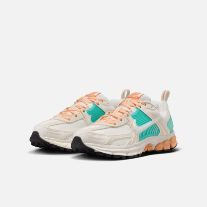 Nike Big Kids' Vomero 5 Bleached Turquiose Orange Chalk (GS)