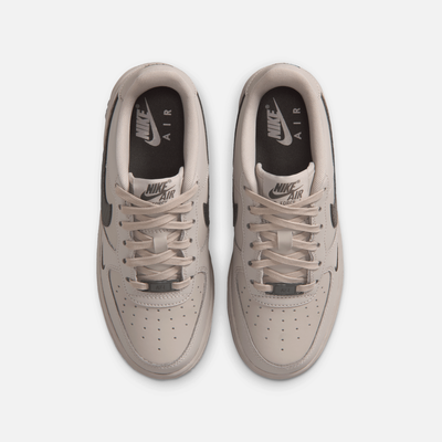Nike Big Kids' Air Force 1 Low Tech Essential College Grey Newsprint (GS)