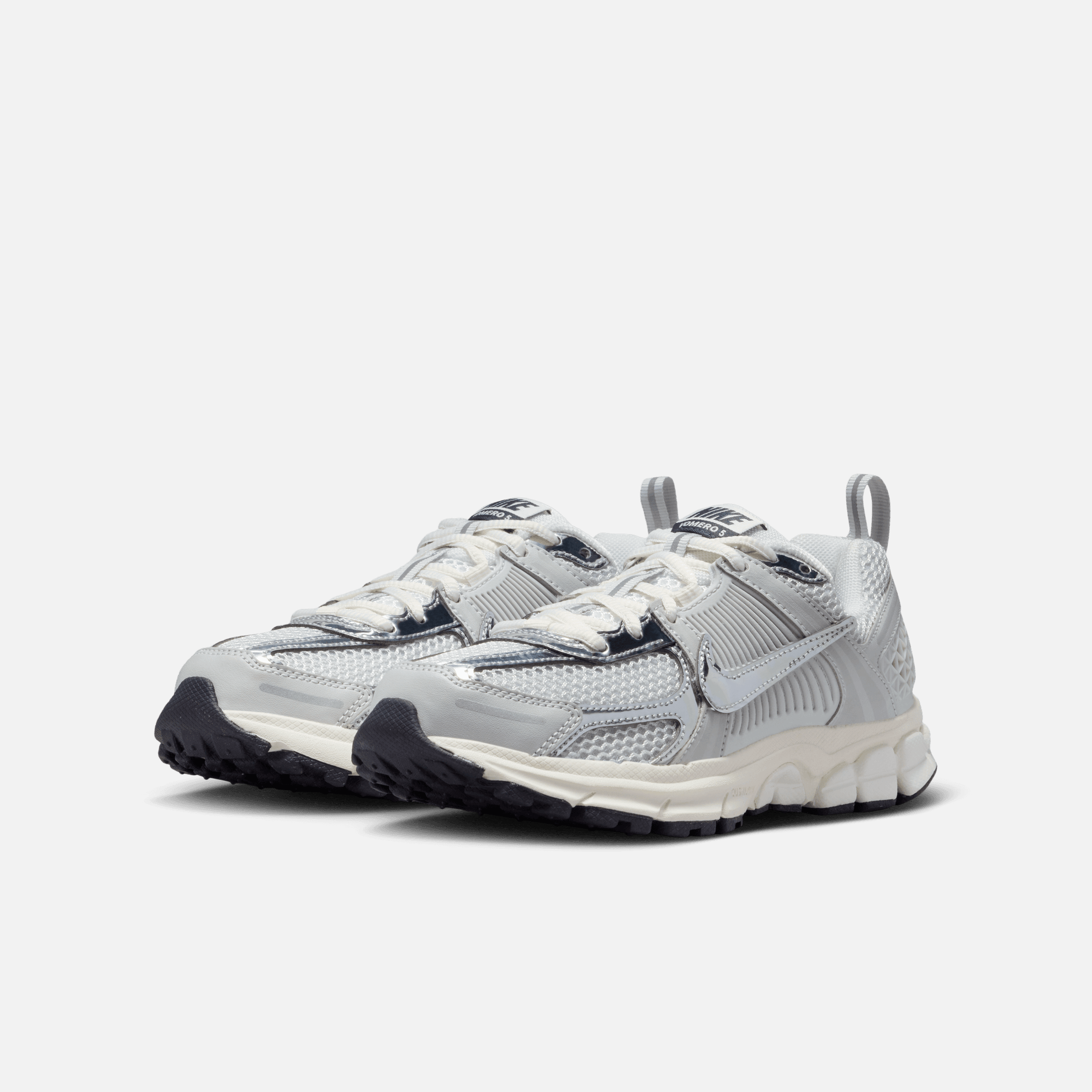 Nike Big Kids' Zoom Vomero 5 Photon Dust Chrome (GS)