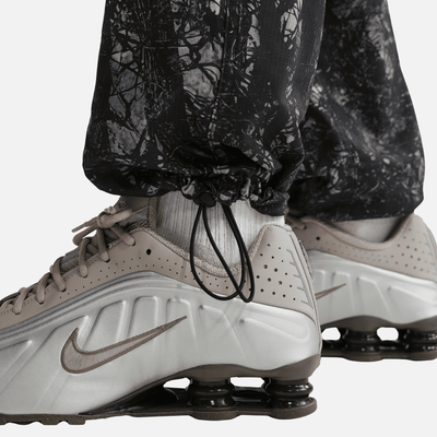 Nike Club Black Woven Cargo Pants