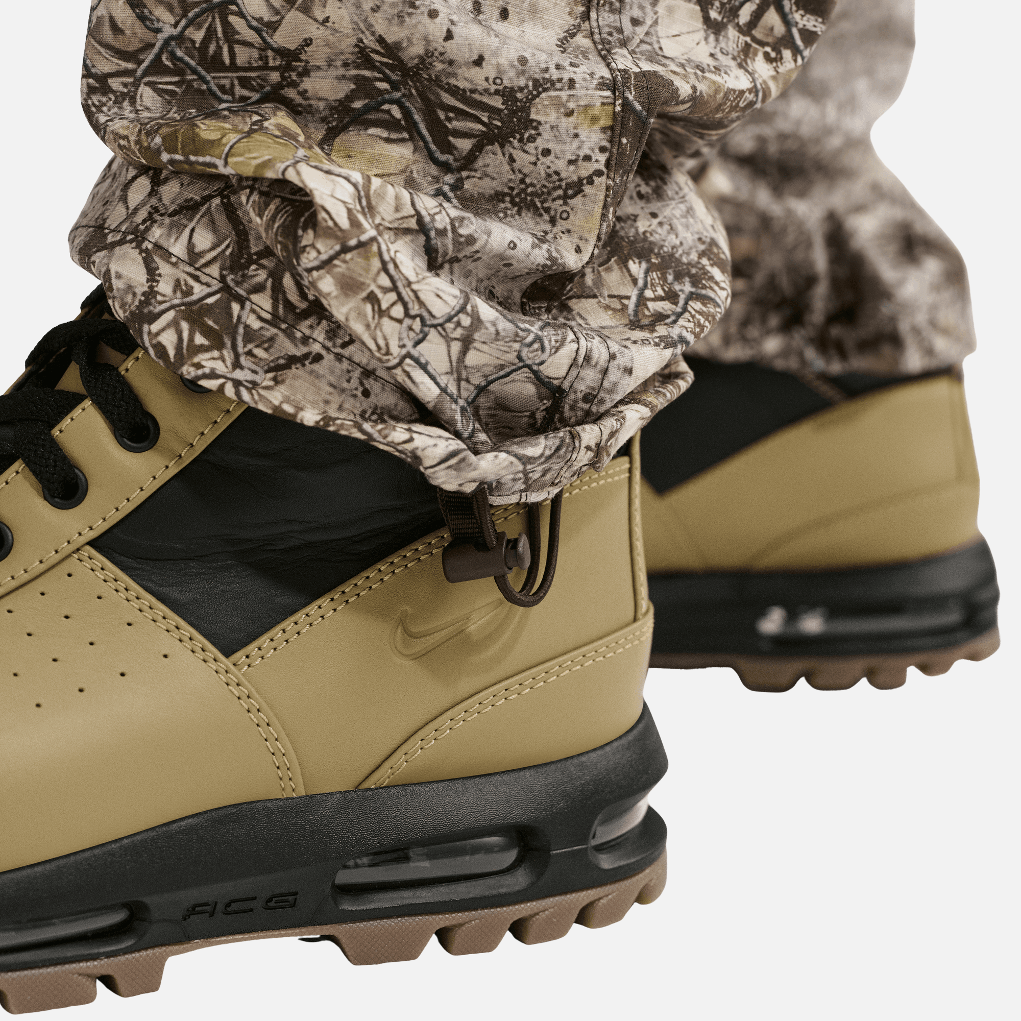 Nike Club Khaki Woven Cargo Pants
