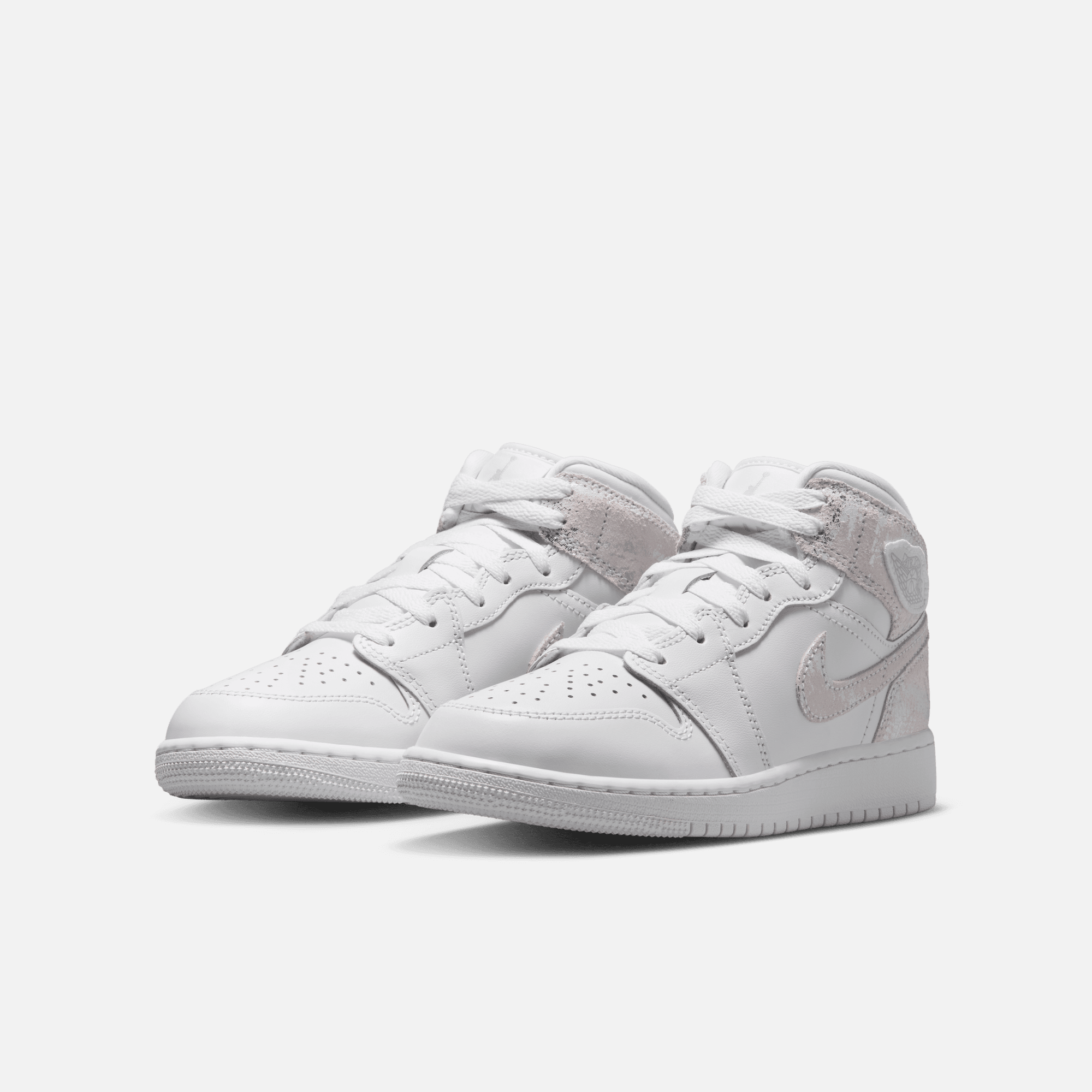Air Jordan Big Kids' 1 Mid SE Distressed White Field Silver (GS)