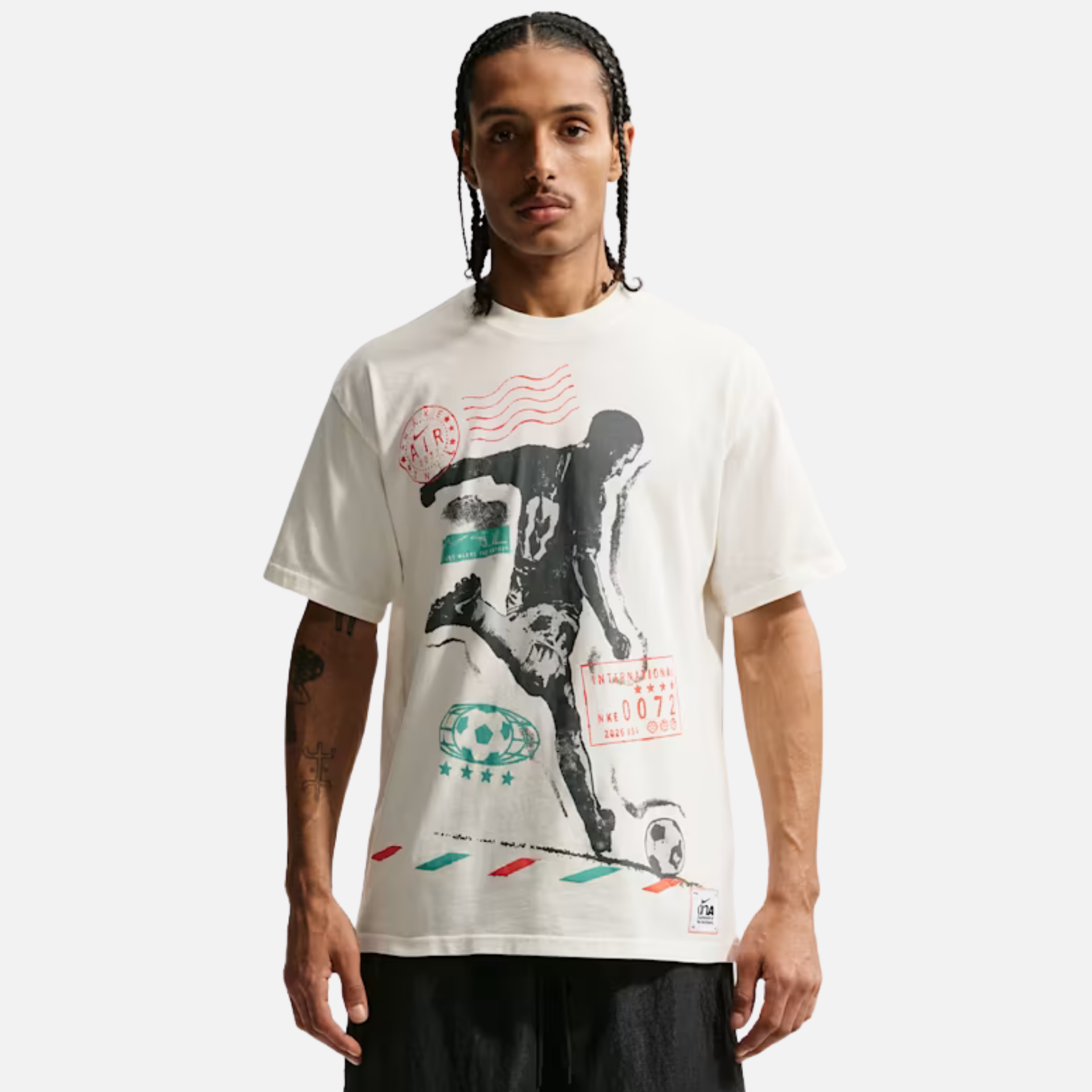 Nike Sportswear Celebrate Soccer Passport Stamp T-Shirt – Puffer Reds