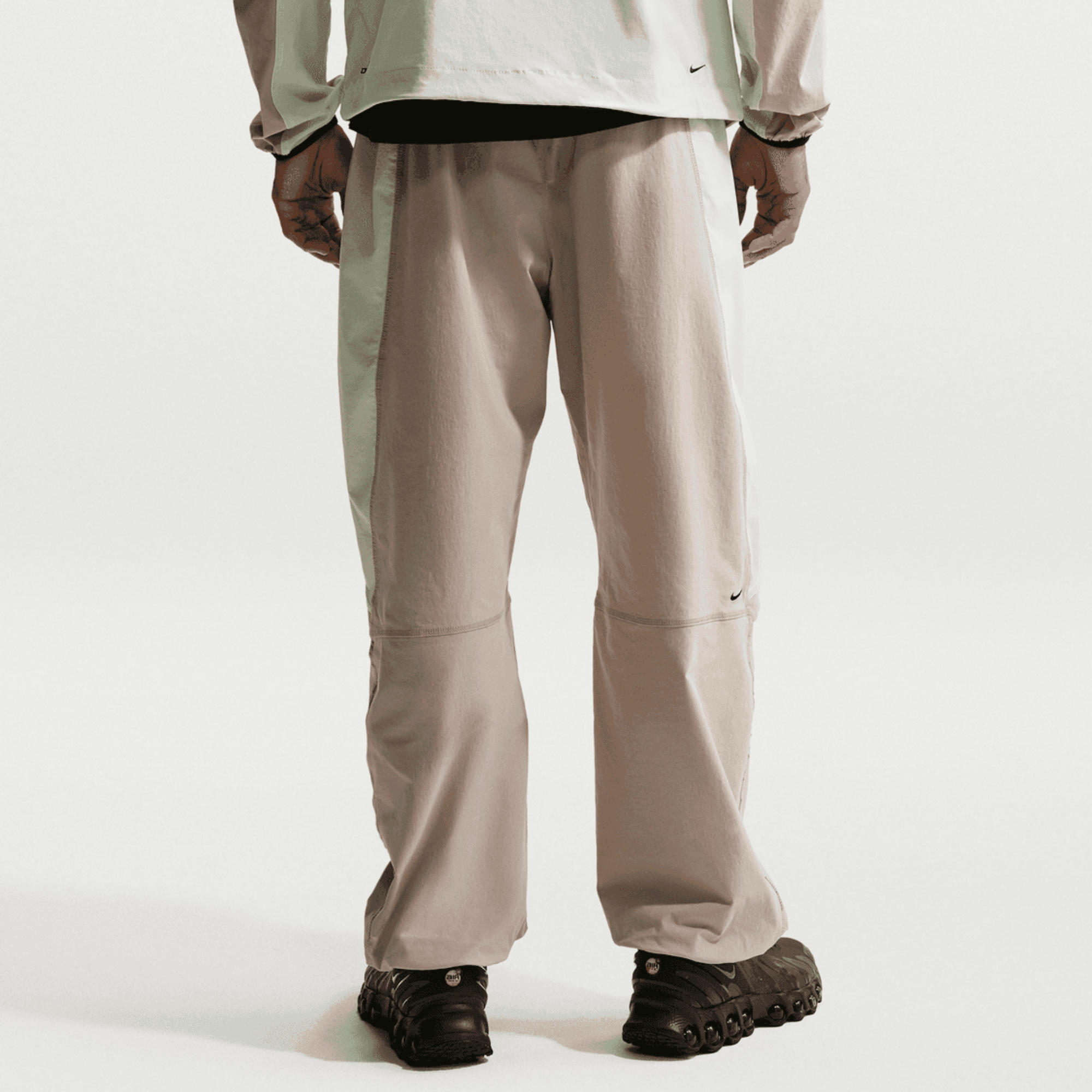 Nike Tech Dri-FIT Woven Cream Color-Block Pants