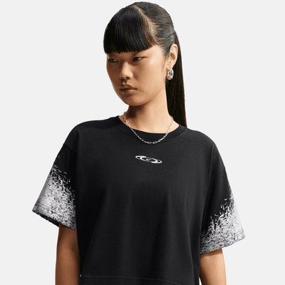 Nike Women's Sportswear Classic Cropped Black T-Shirt
