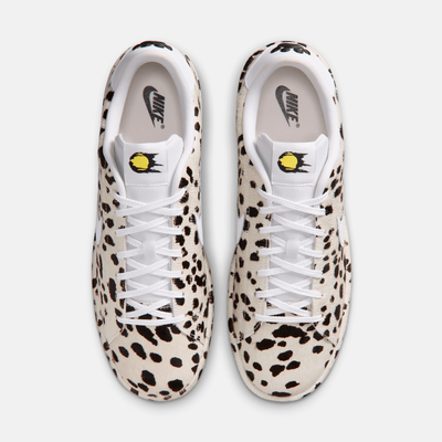 Nike Tennis Classic Chew Dog
