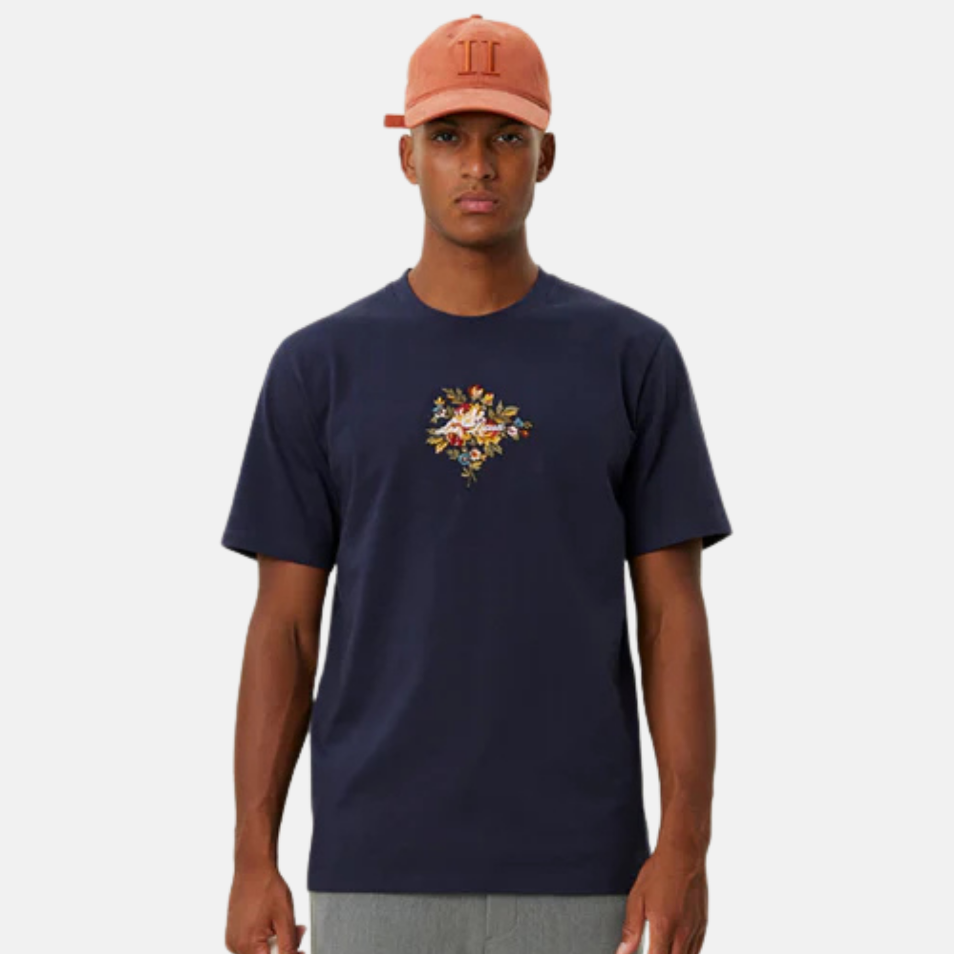 Les Deux Dark Navy Fiore T-Shirt – Puffer Reds