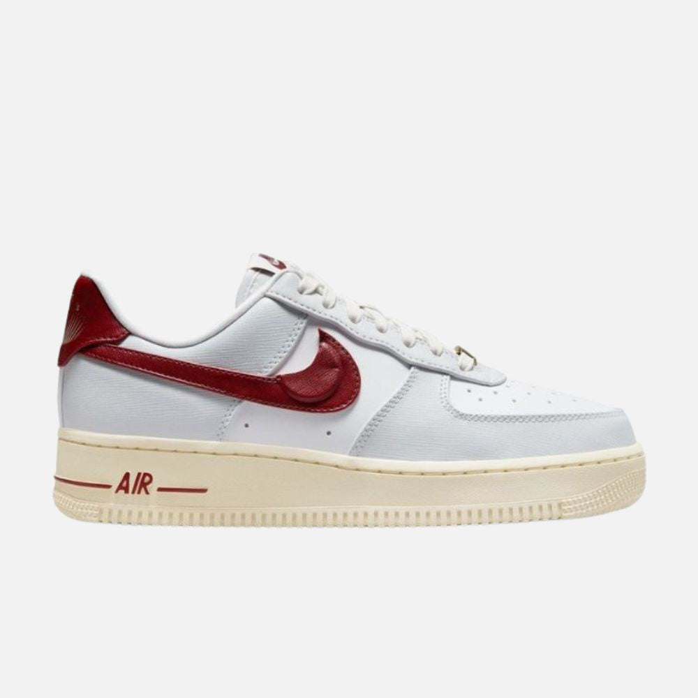 Nike Women's Air Force 1 Low '07 Team Red