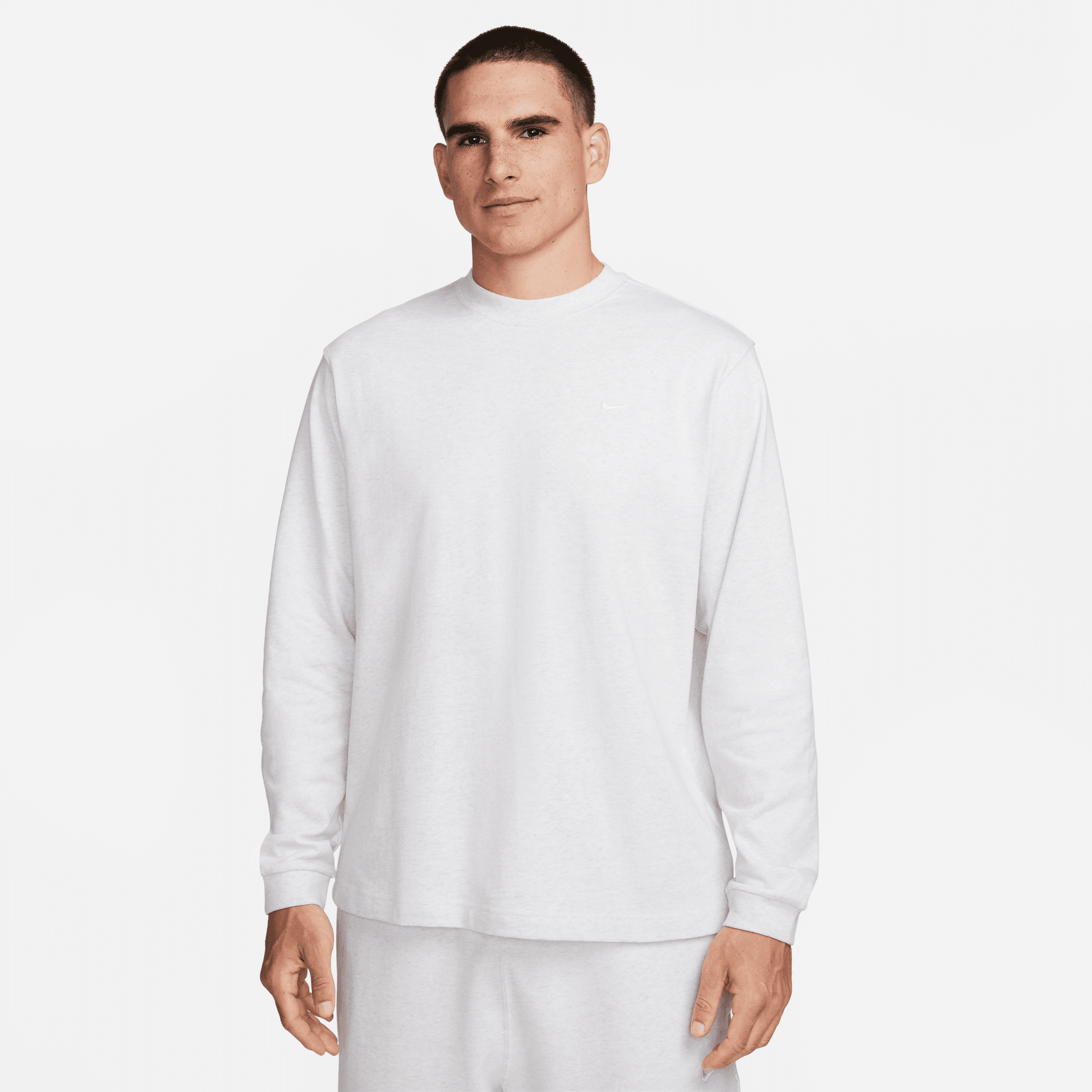 Nike Solo Swoosh Heather White Long-Sleeve Top – Puffer Reds