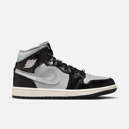 Air Jordan Women's 1 Mid SE Black Chrome