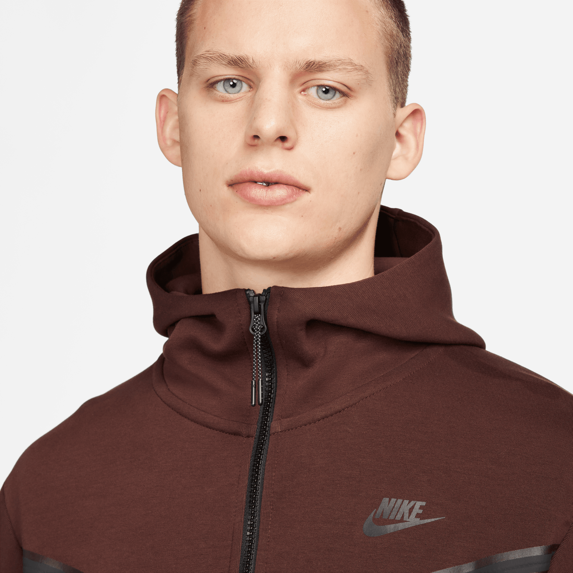 Nike Sportswear Tech Fleece Men's Full-Zip Hoodie [Dry in Cold, Wet  Weather] CU4489-010 Size L