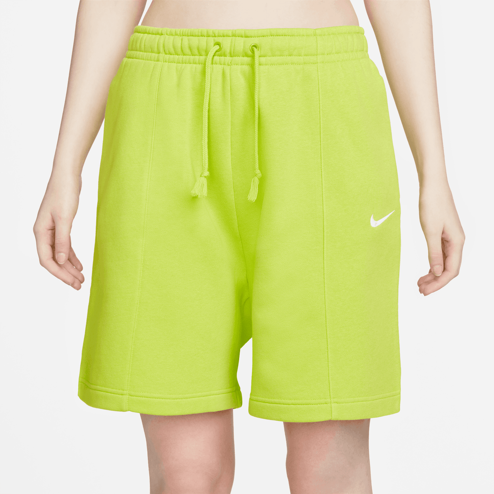Nike Women's Essential Fleece Short Atomic Green