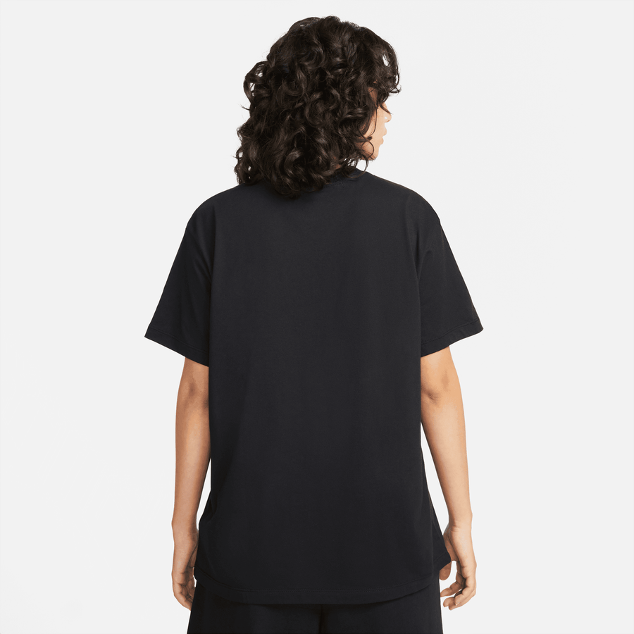 Nike Sportswear Women's Essentials Black T-Shirt