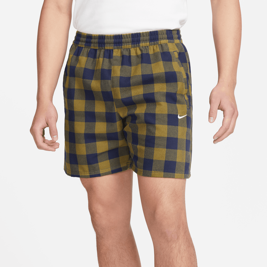 Geelachtig microfoon Donau Nike Life Men's Unlined Navy Blue Plaid Shorts – Puffer Reds