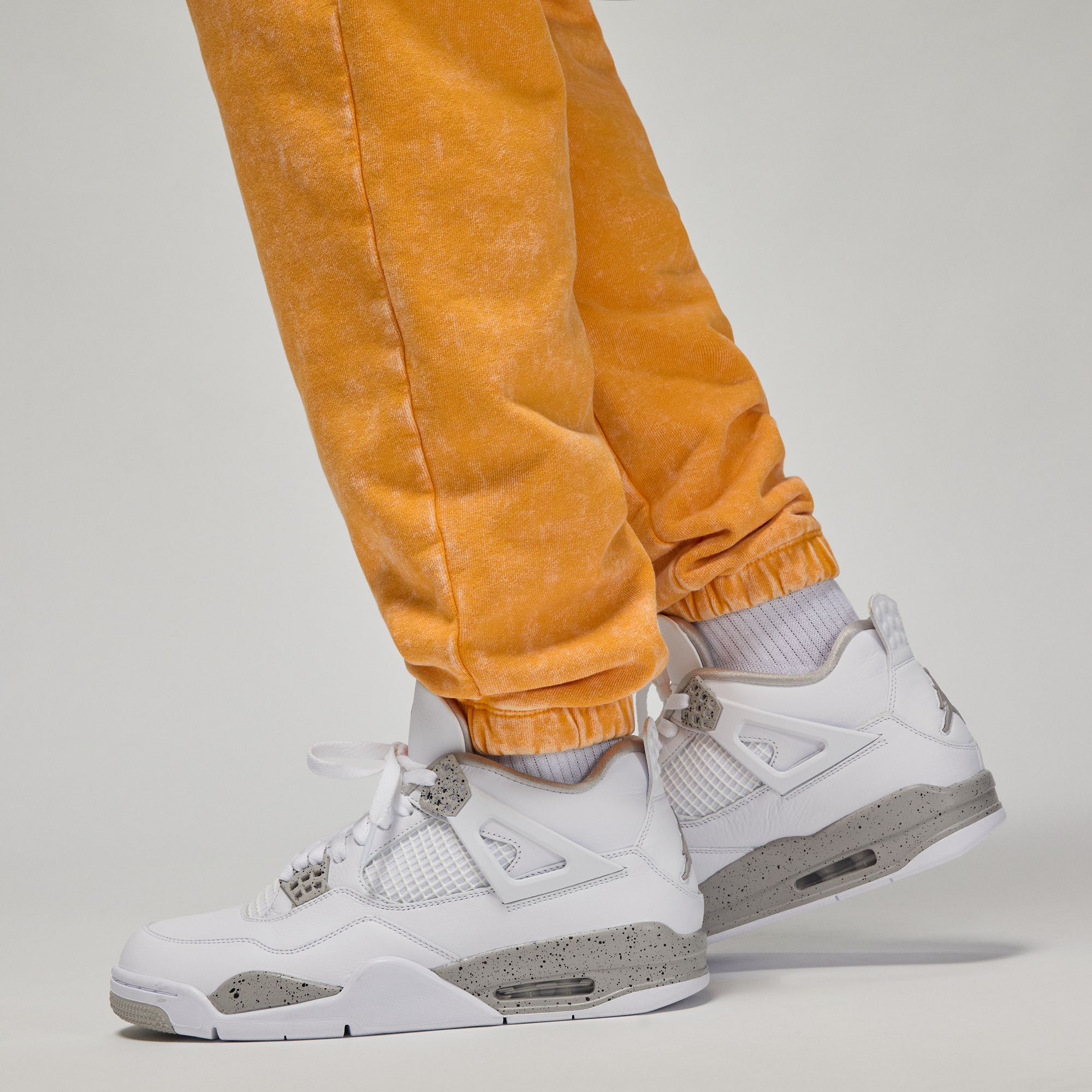 Air Jordan Essential Orange Fleece Pants Air Jordan