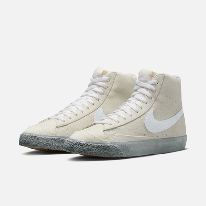 Nike Blazer Mid '77 EMB Summit White