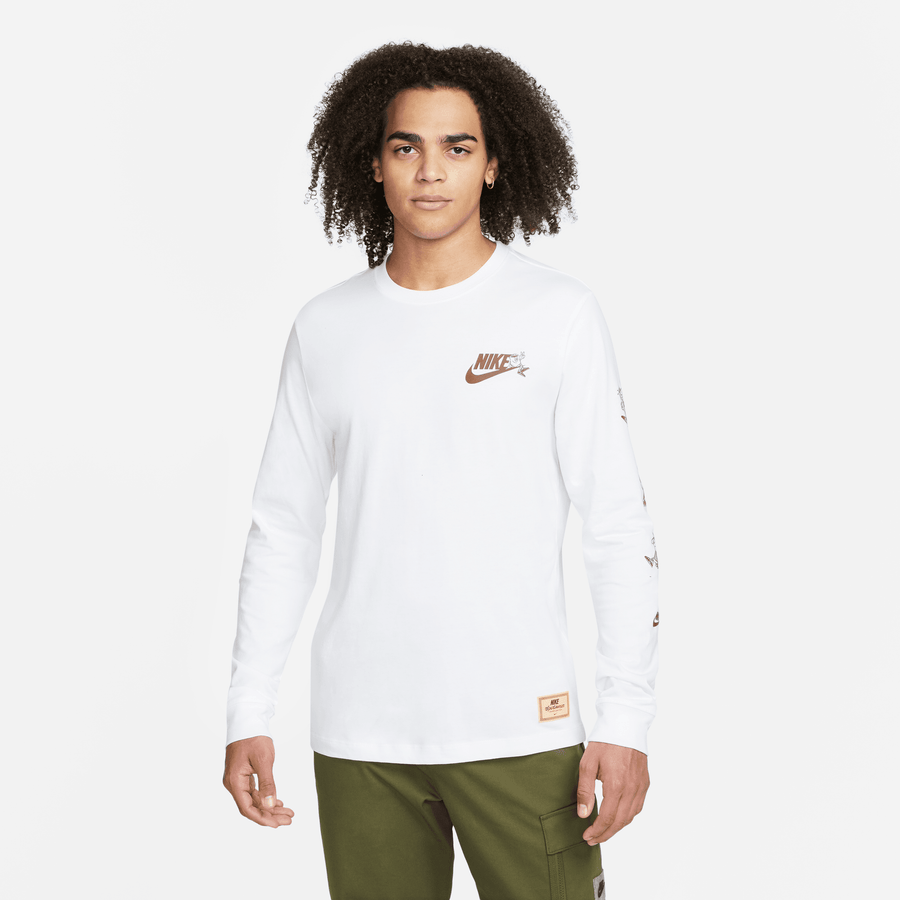 Nike Sportswear Long-Sleeve White 'Morning Routine' T-Shirt Nike
