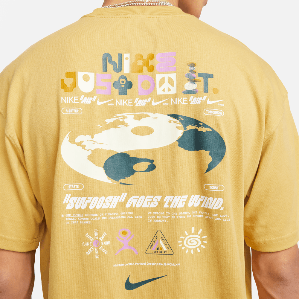 Nike Sportswear Men's Yellow T-Shirt
