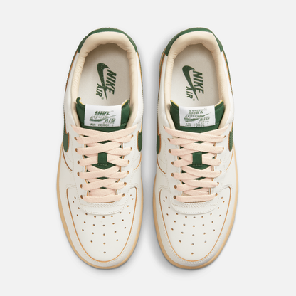 Nike Women's Air Force 1 Low Vintage Gorge Green