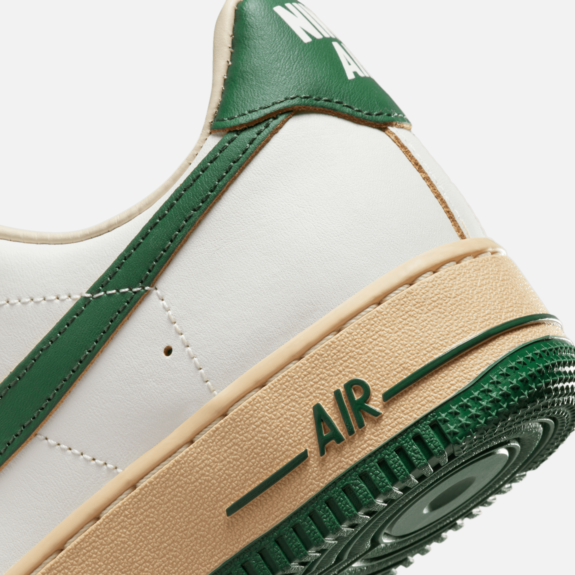 Nike Women's Air Force 1 Low Vintage Gorge Green