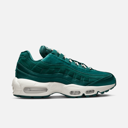 Nike Women's Air Max 95 Velvet Teal – Puffer Reds