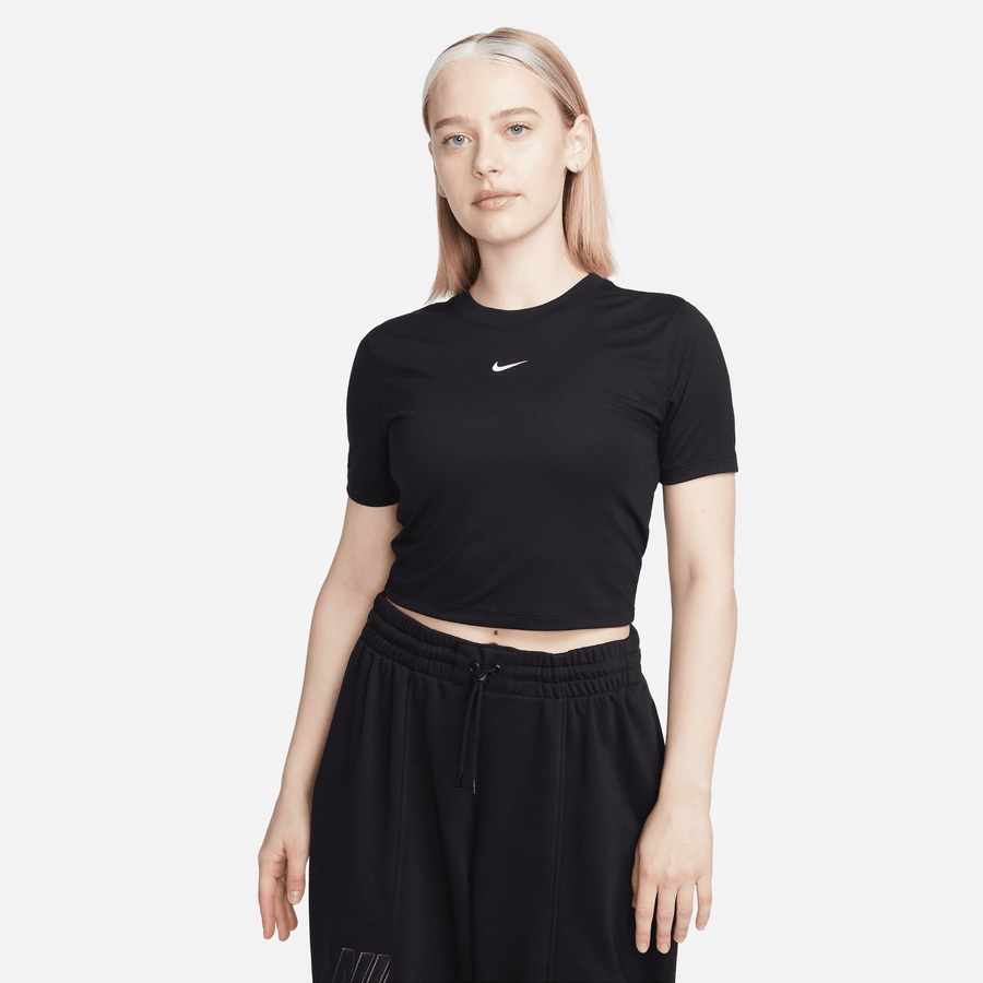 Nike Sportswear Women's Crop Slim Fit Black T-Shirt