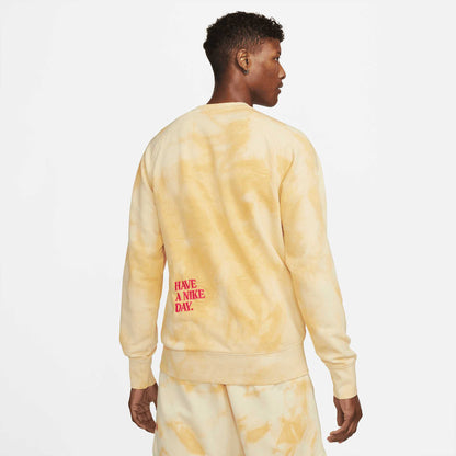 Nike Sportswear Men's French Terry Tie-Dye Crew Gold Nike