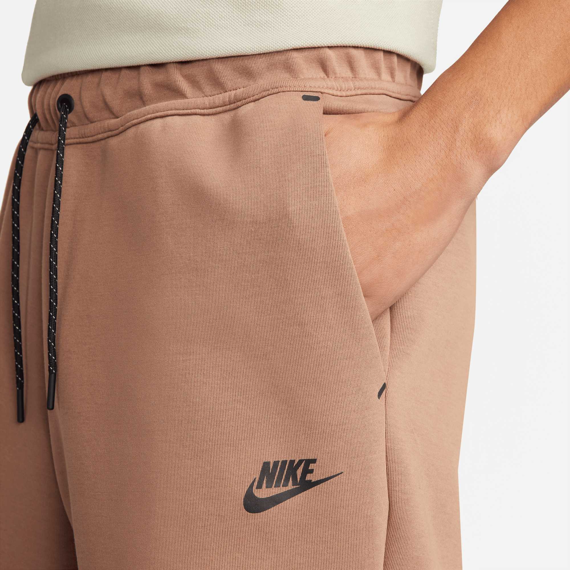 Nike Sportswear Tech Fleece Short Brown Nike