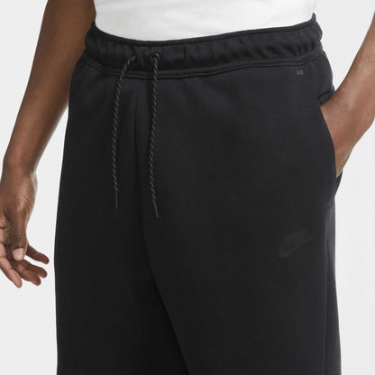 Nike Tech Fleece Black Shorts Nike