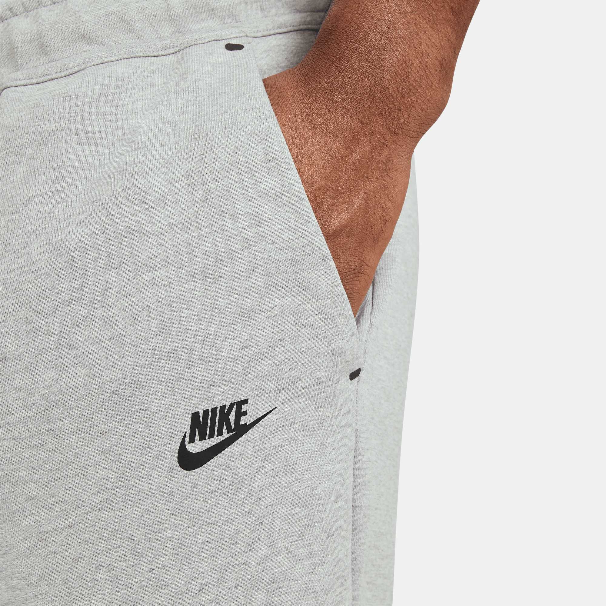 Nike Sportswear Grey Tech Fleece Shorts – Puffer Reds
