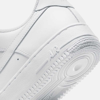 Nike Women's Air Force 1 '07 'Triple White' Nike